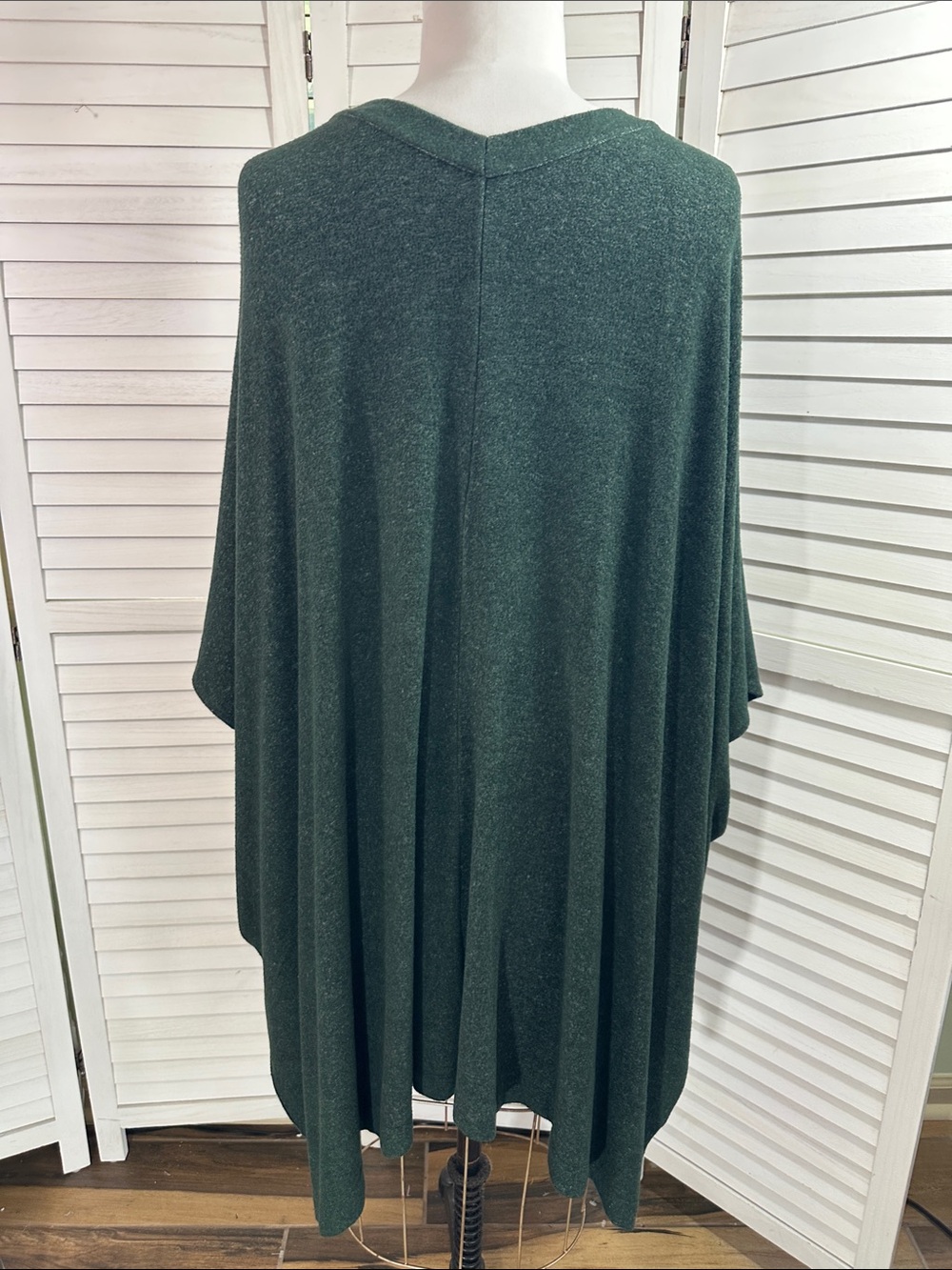 Susan Graver Lifestyle 3X Green Oversized Batwing Cardigan Button Front Pockets - Picture 10 of 13